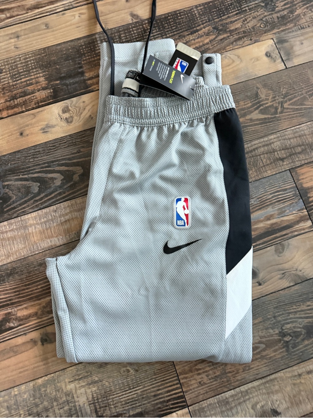 NBA San Antonio Spurs Nike Therma Flex Dri Fit Basketball Hoops Pants - Picture 2 of 3